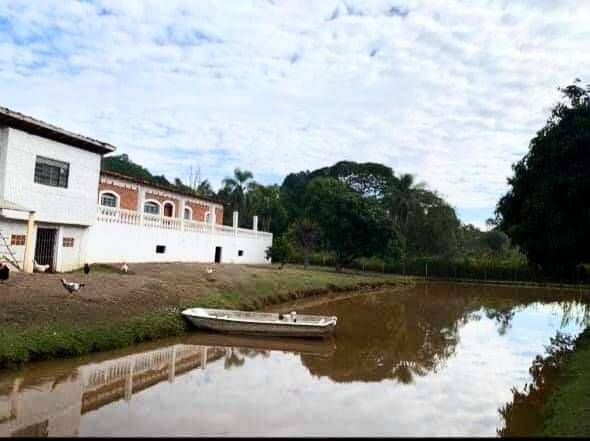 #714 - Chácara com Lago para Venda em Nazaré Paulista - SP