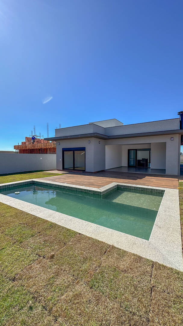 #1783 - Casa em Condomínio para Venda em Atibaia - SP