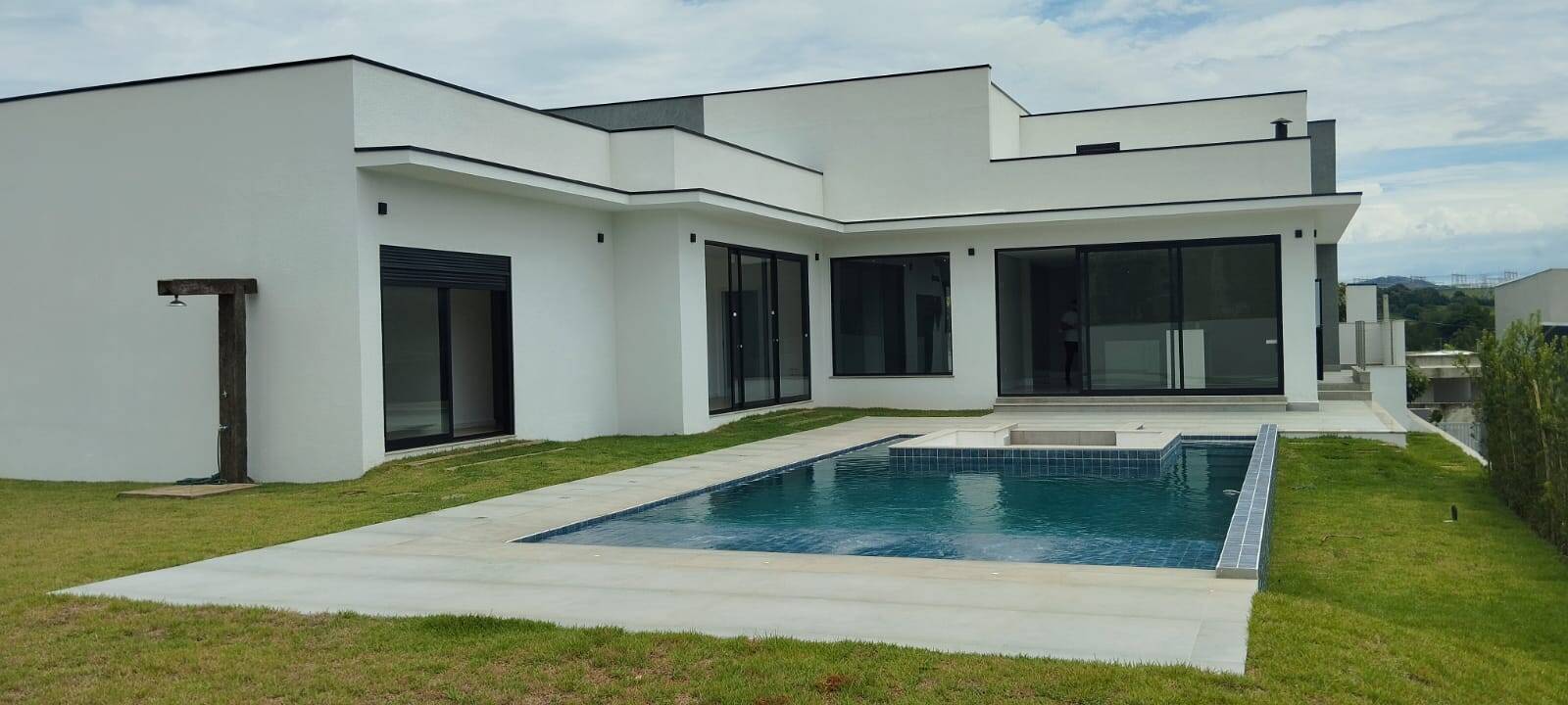 #2454 - Casa em Condomínio para Venda em Atibaia - SP