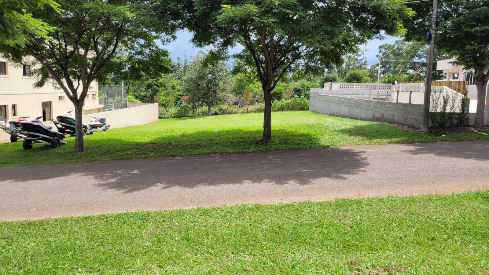 #2469 - Terreno em Condomínio para Venda em Piracaia - SP