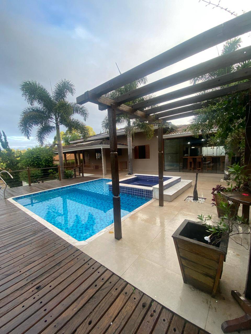 #2523 - Casa para Locação em Atibaia - SP