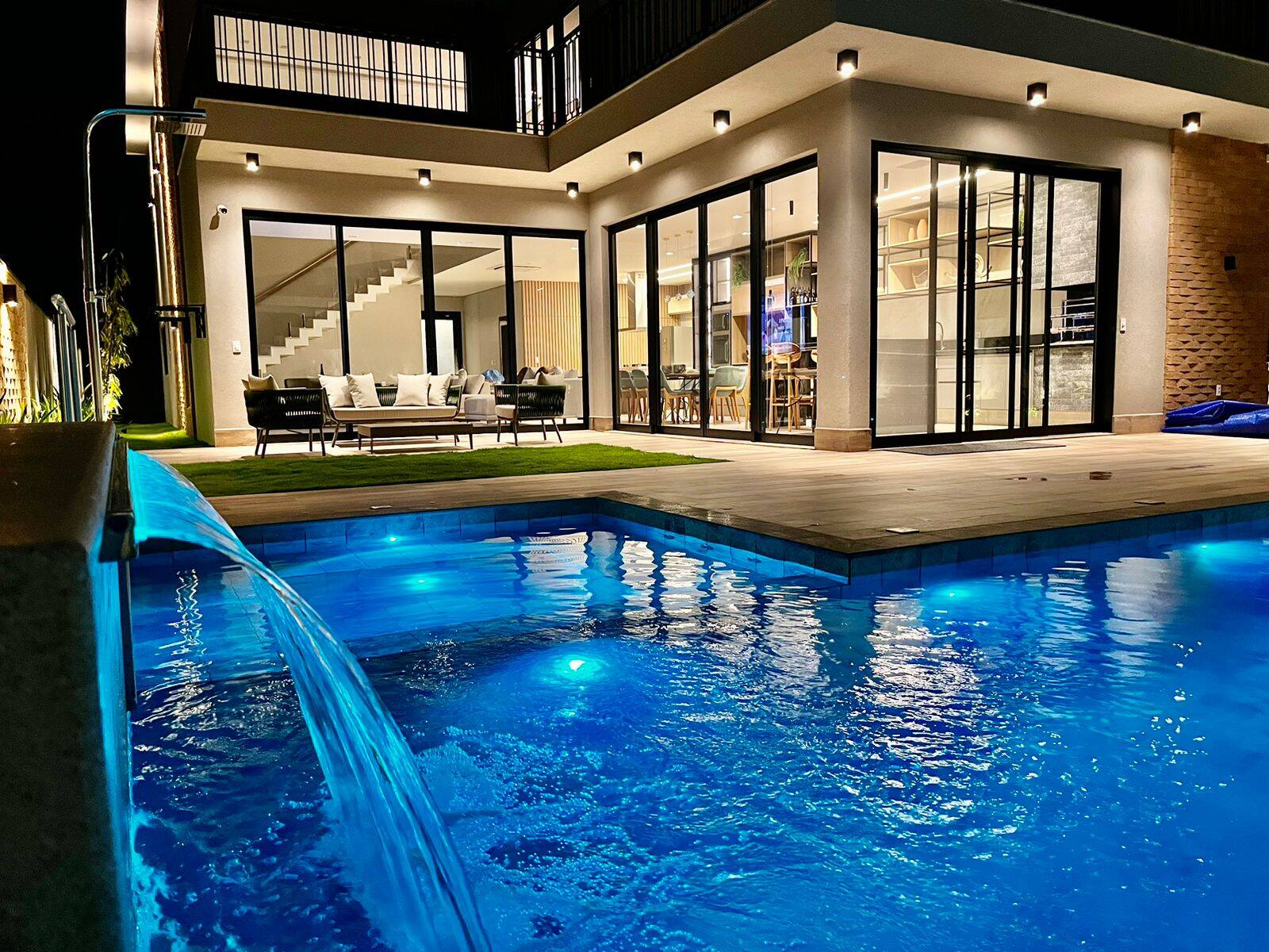 #2590 - Casa em Condomínio para Venda em Atibaia - SP