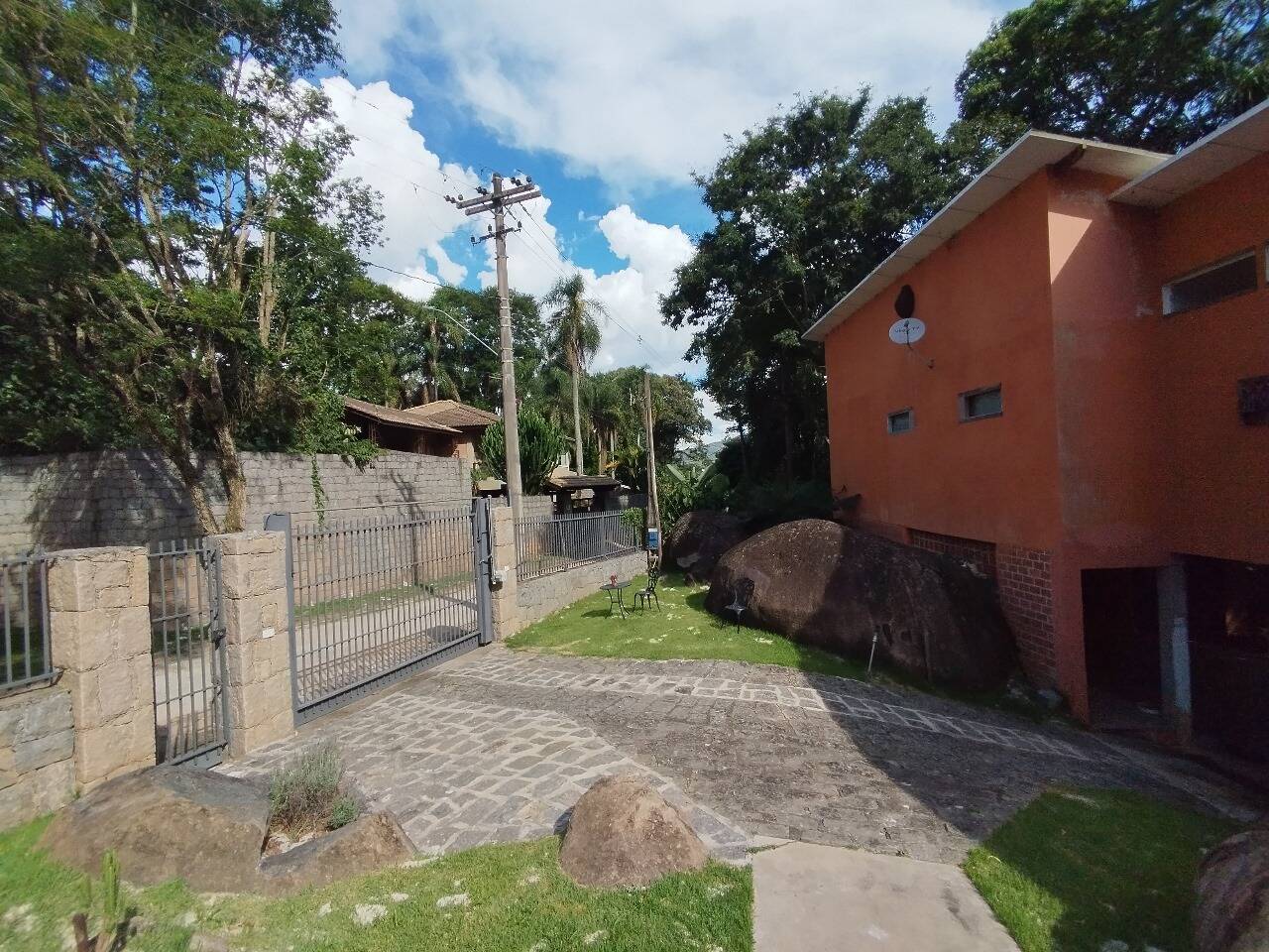 #2815 - Casa em Condomínio para Venda em Mairiporã - SP