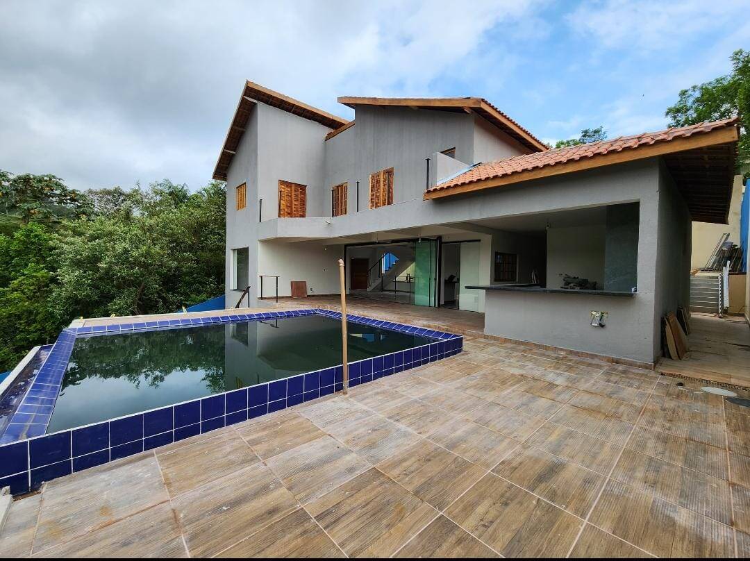 #0010 - Casa para Venda em Mairiporã - SP