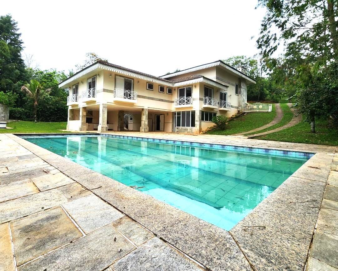 #0011 - Casa para Venda em Mairiporã - SP