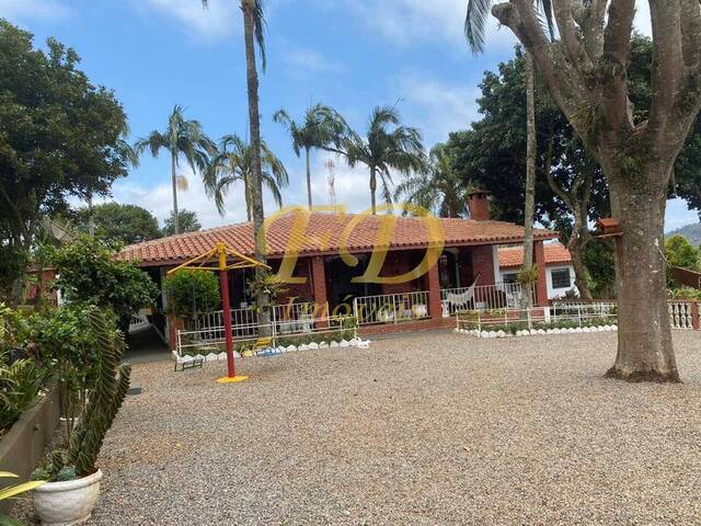 Casa para Venda em Atibaia - 3