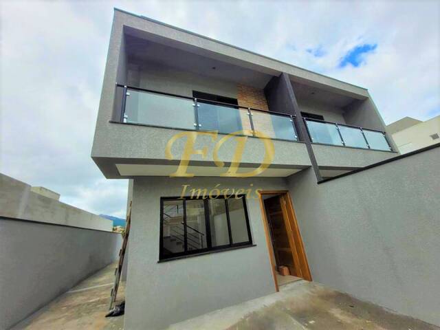 Casa para Financiamento para Venda em Atibaia - 1