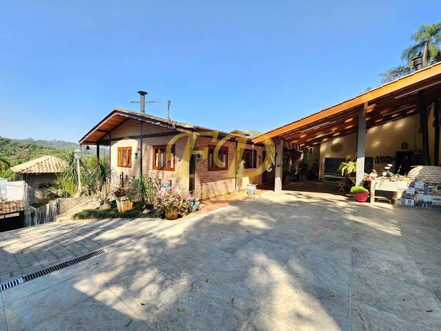 Casa para Venda em Mairiporã - 2