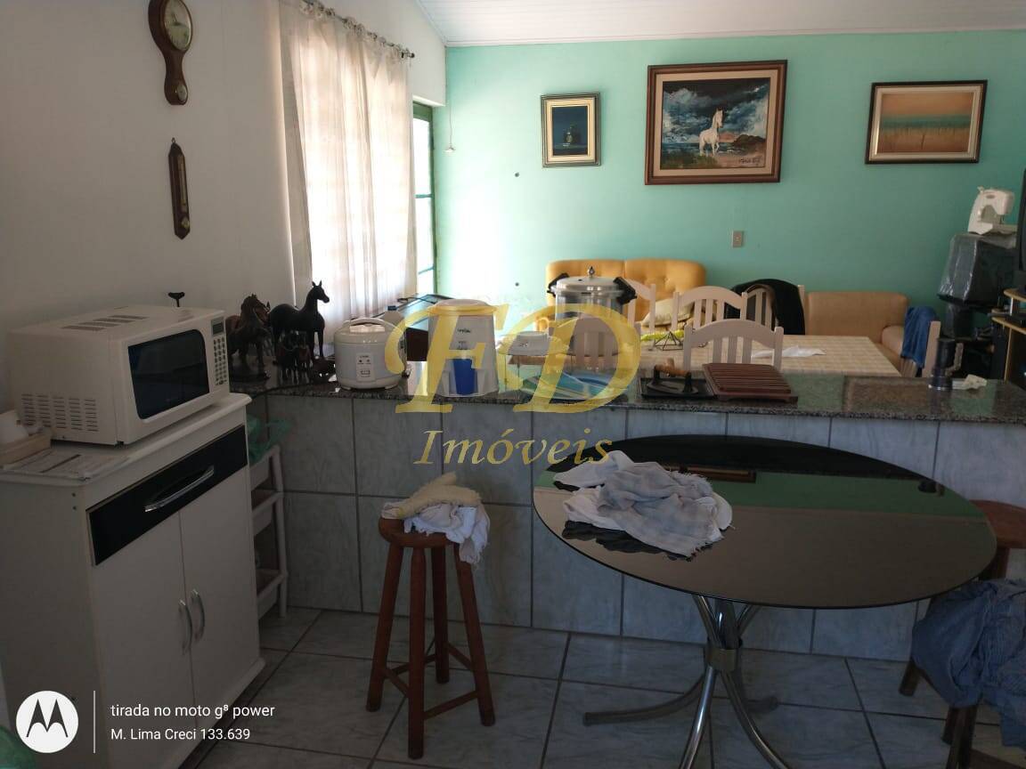 Chácara à venda com 2 quartos, 250m² - Foto 8
