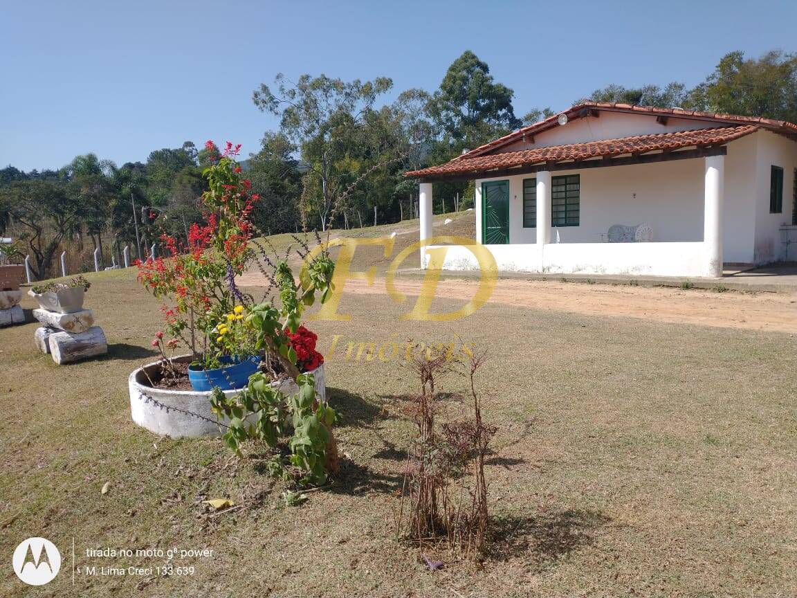 Chácara à venda com 2 quartos, 250m² - Foto 13
