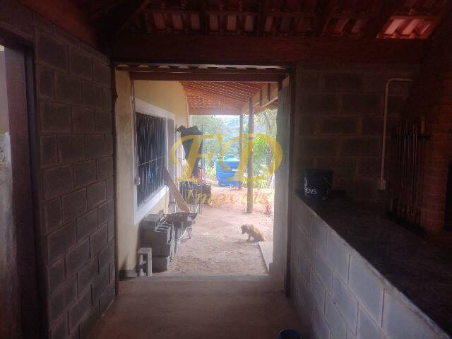 Chácara à venda com 3 quartos, 300m² - Foto 12