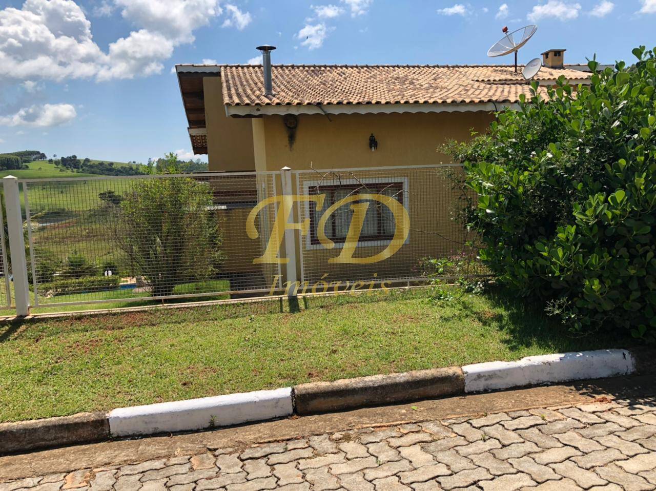 Chácara à venda com 4 quartos, 380m² - Foto 4