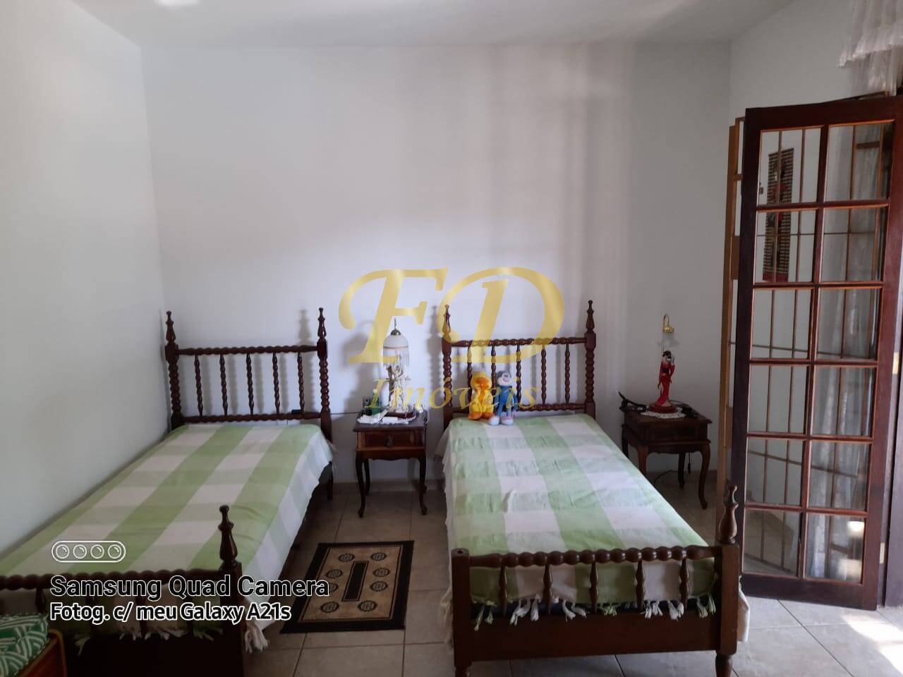 Chácara à venda com 5 quartos, 300m² - Foto 8