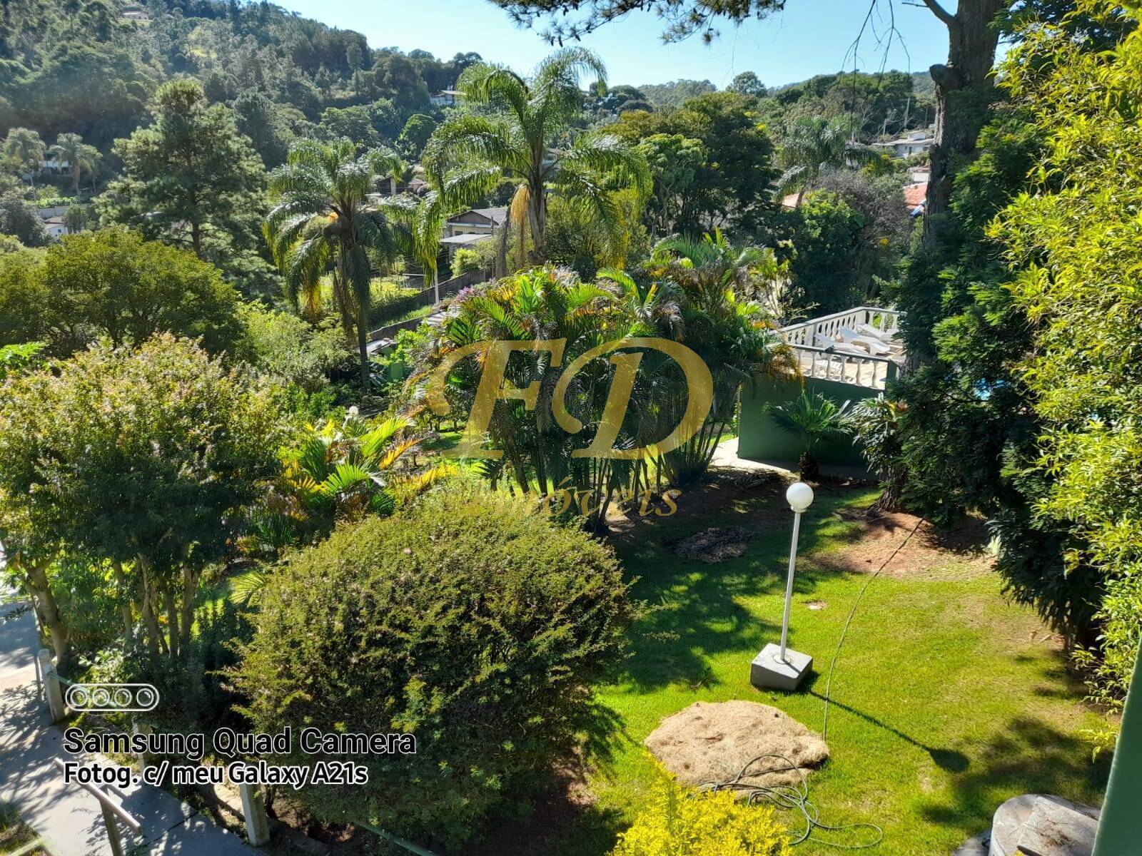 Chácara à venda com 5 quartos, 300m² - Foto 27