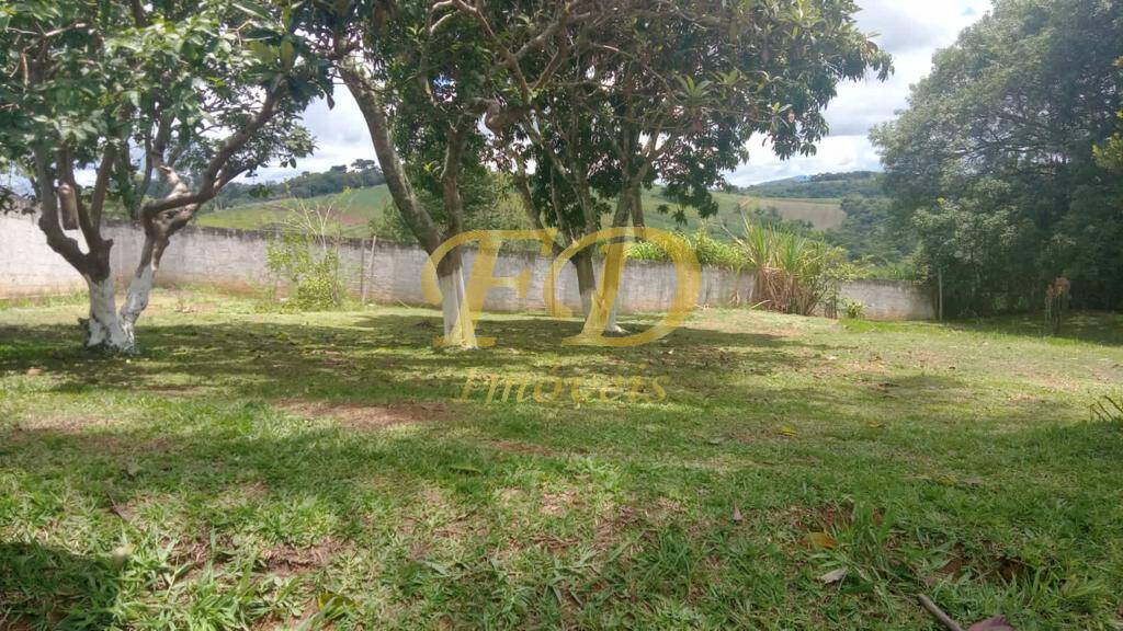 Chácara à venda com 3 quartos, 200m² - Foto 25