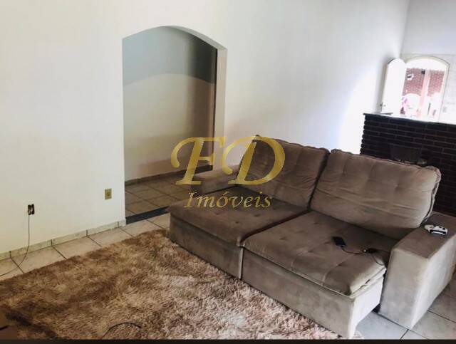 Chácara à venda com 3 quartos, 200m² - Foto 8