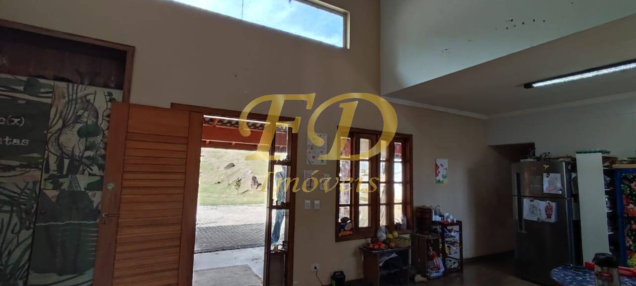 Chácara à venda com 4 quartos, 1000m² - Foto 7