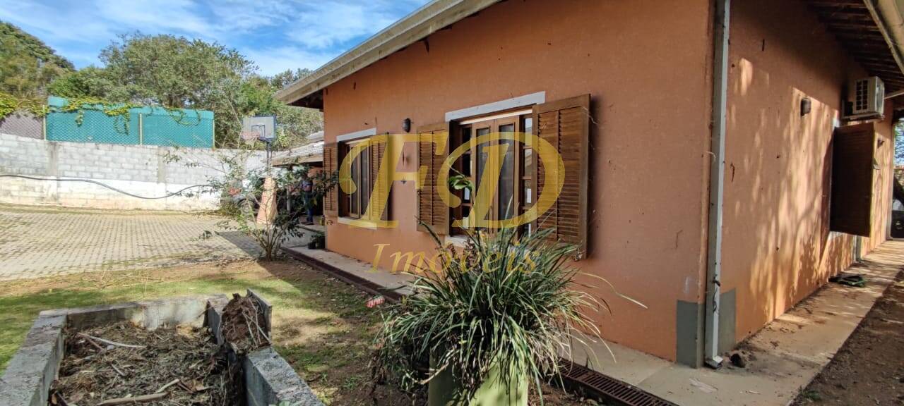 Chácara à venda com 4 quartos, 1000m² - Foto 3