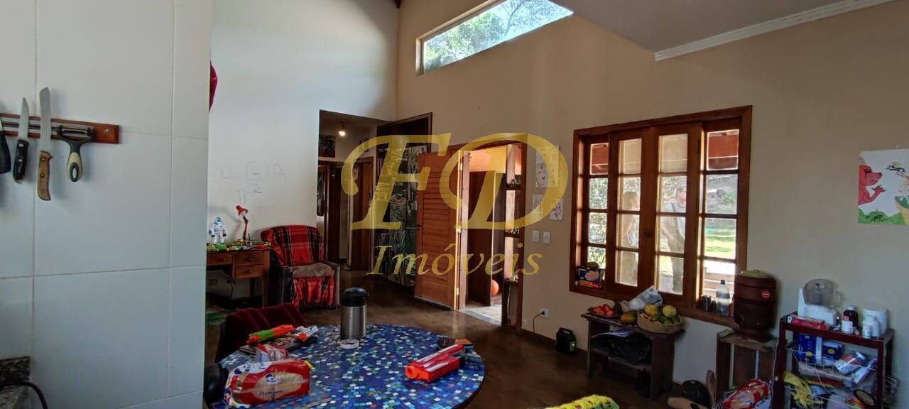 Chácara à venda com 4 quartos, 1000m² - Foto 13