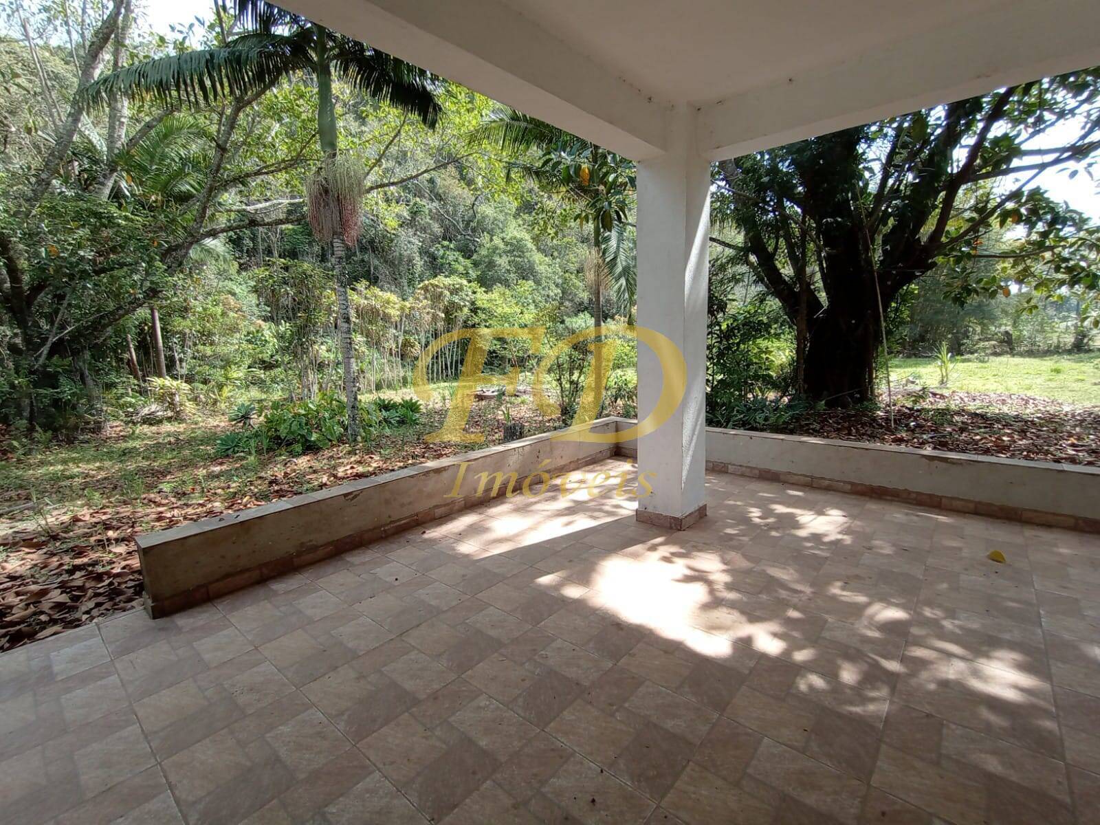 Chácara à venda com 2 quartos, 1000m² - Foto 9