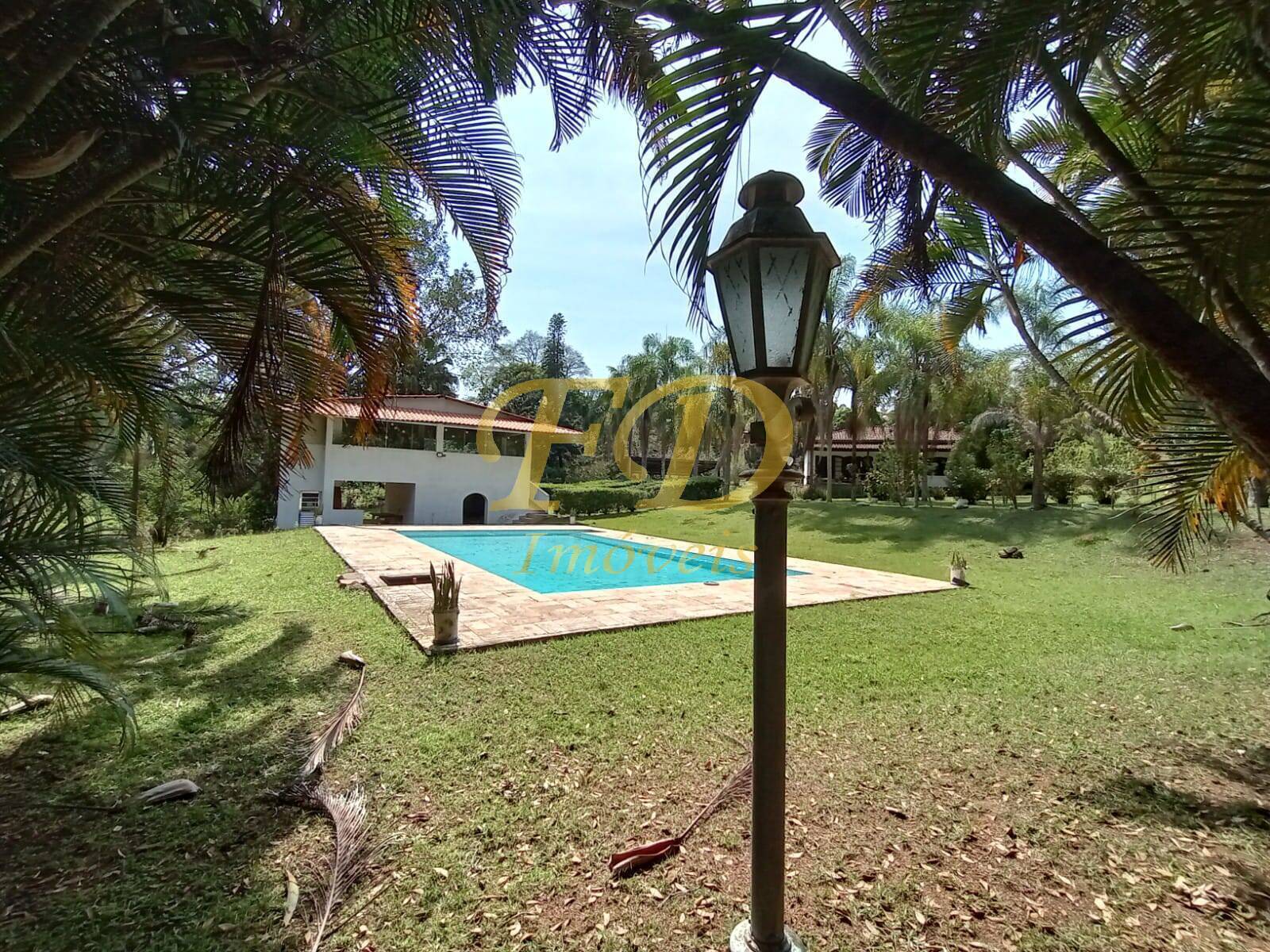 Chácara à venda com 2 quartos, 1000m² - Foto 1
