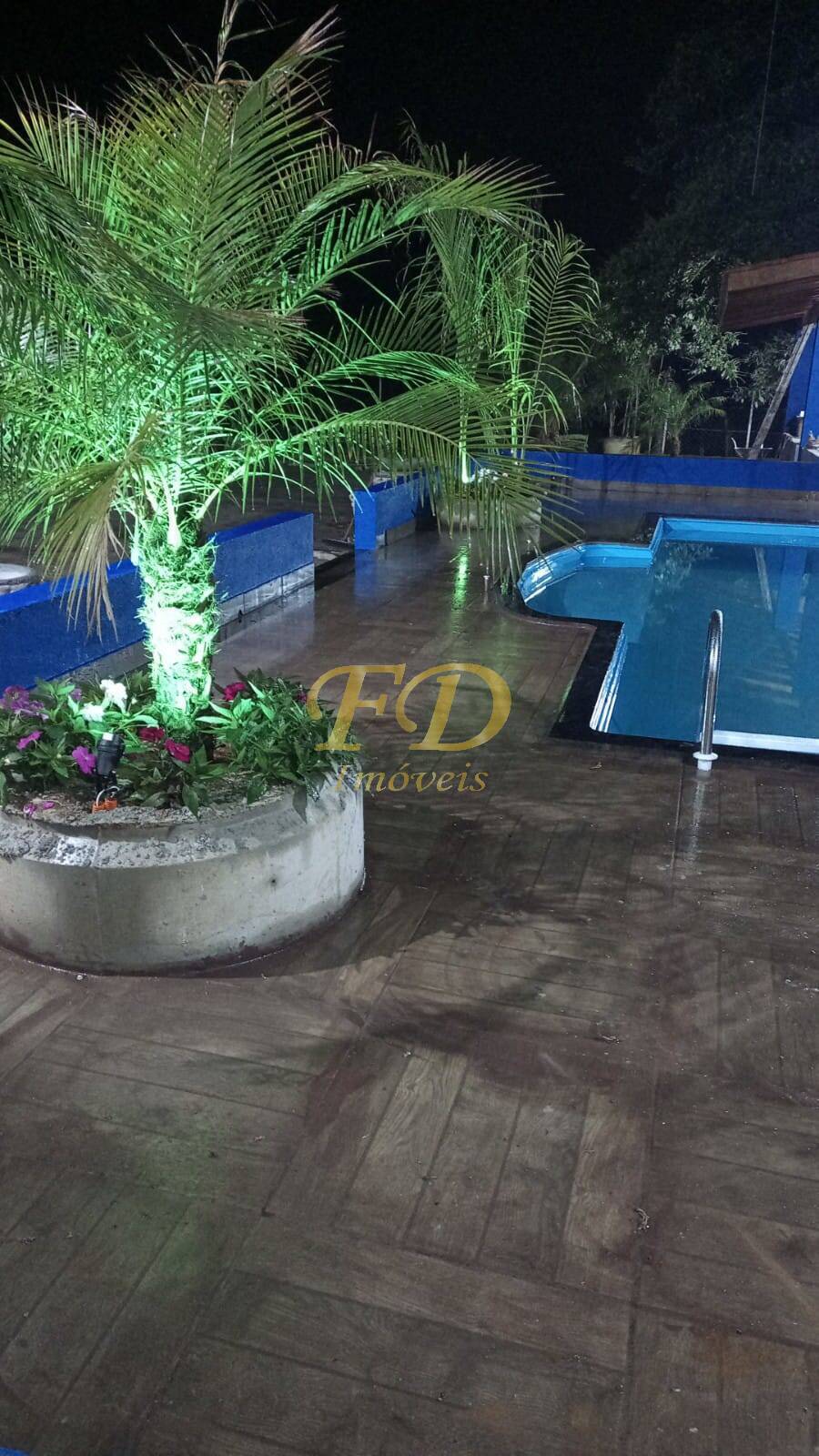 Chácara à venda com 3 quartos, 300m² - Foto 4