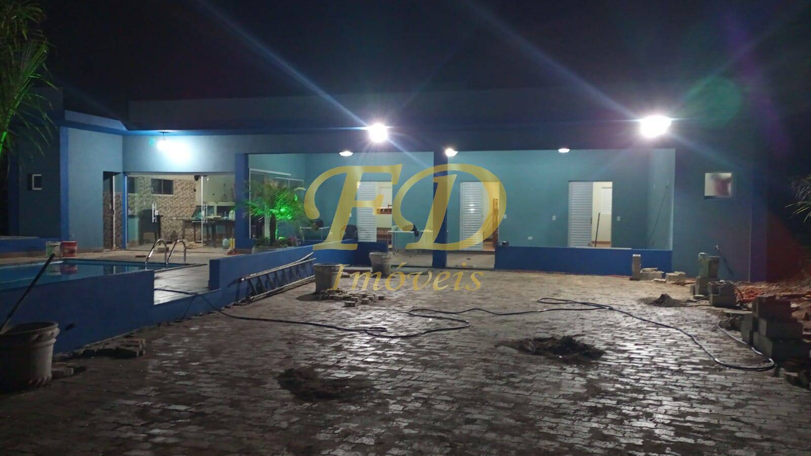 Chácara à venda com 3 quartos, 300m² - Foto 7
