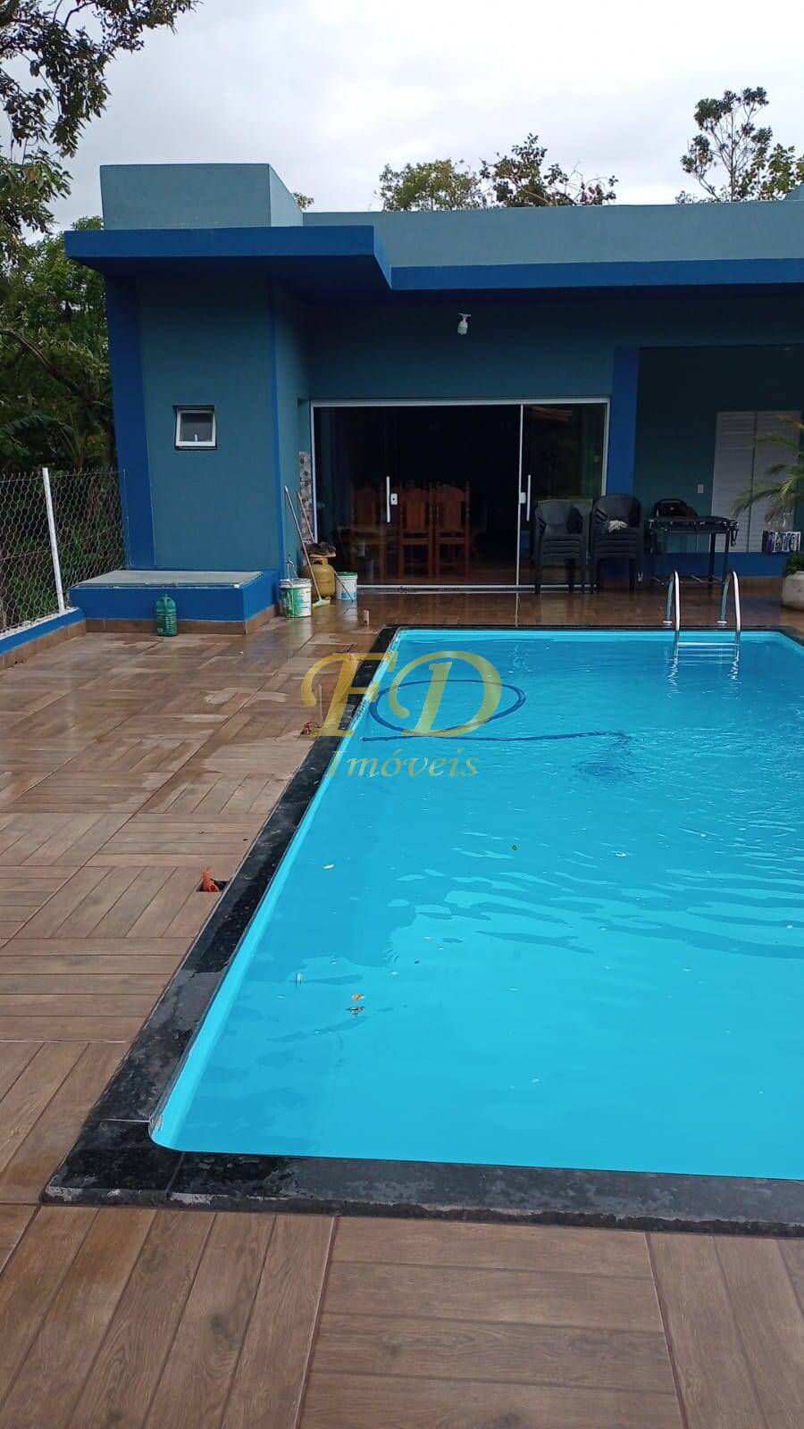 Chácara à venda com 3 quartos, 300m² - Foto 2