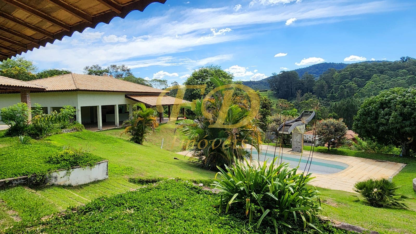 Chácara à venda com 7 quartos, 900m² - Foto 5