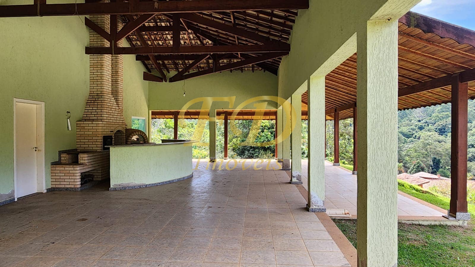 Chácara à venda com 7 quartos, 900m² - Foto 11