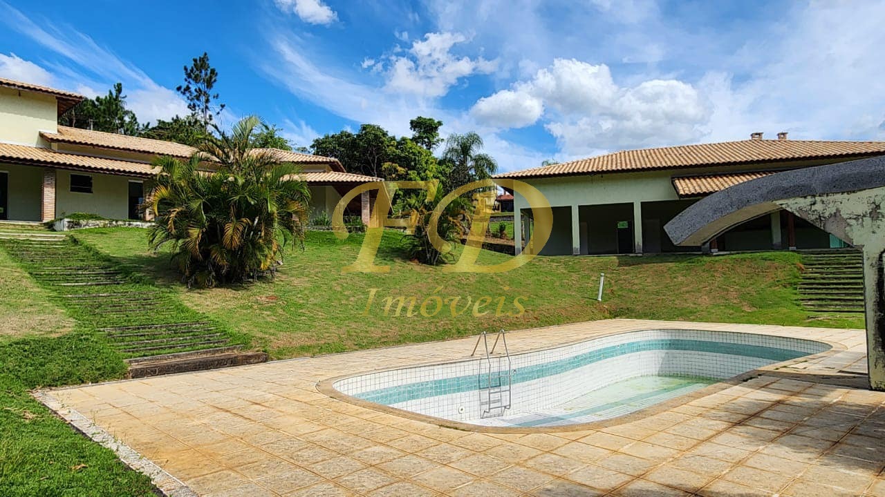 Chácara à venda com 7 quartos, 900m² - Foto 1