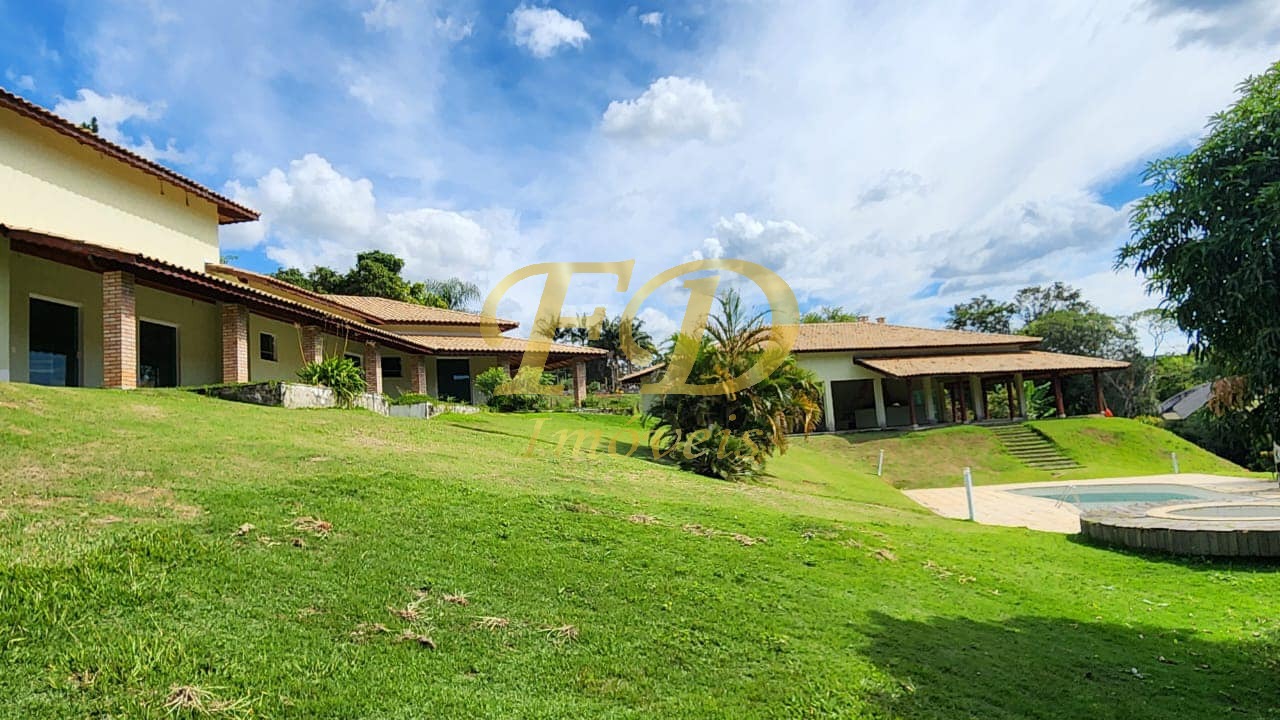 Chácara à venda com 7 quartos, 900m² - Foto 2
