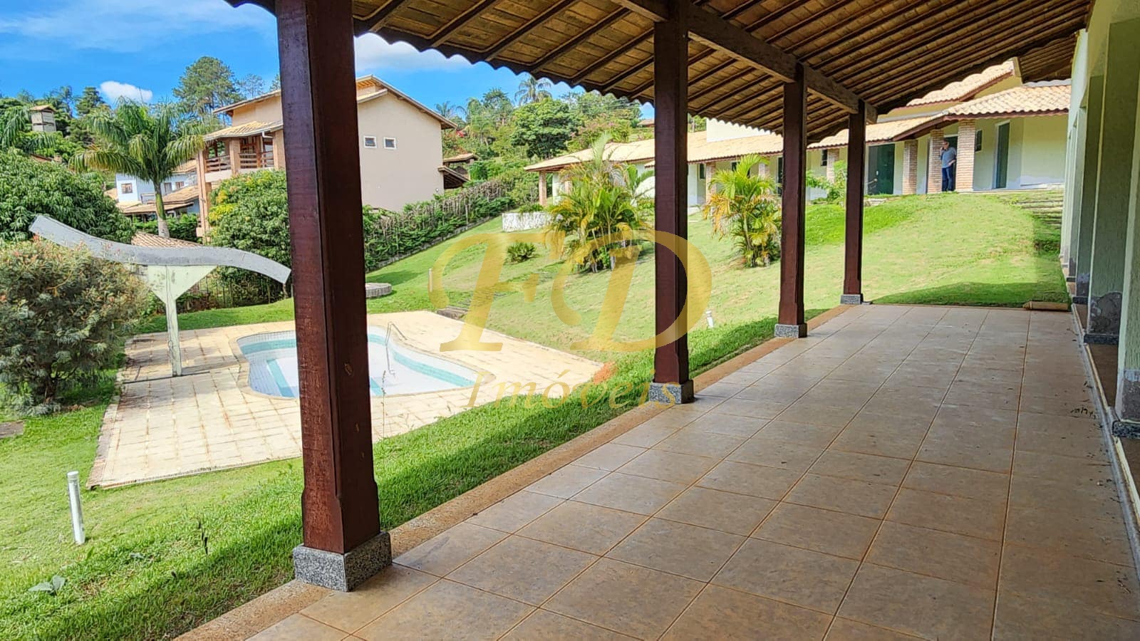 Chácara à venda com 7 quartos, 900m² - Foto 30
