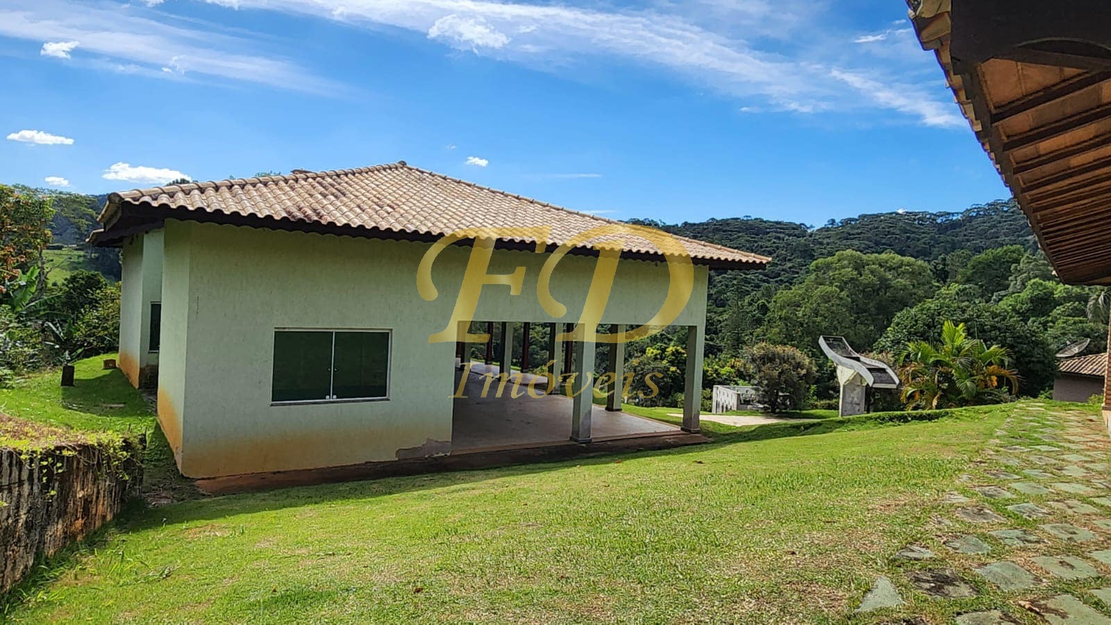 Chácara à venda com 7 quartos, 900m² - Foto 27