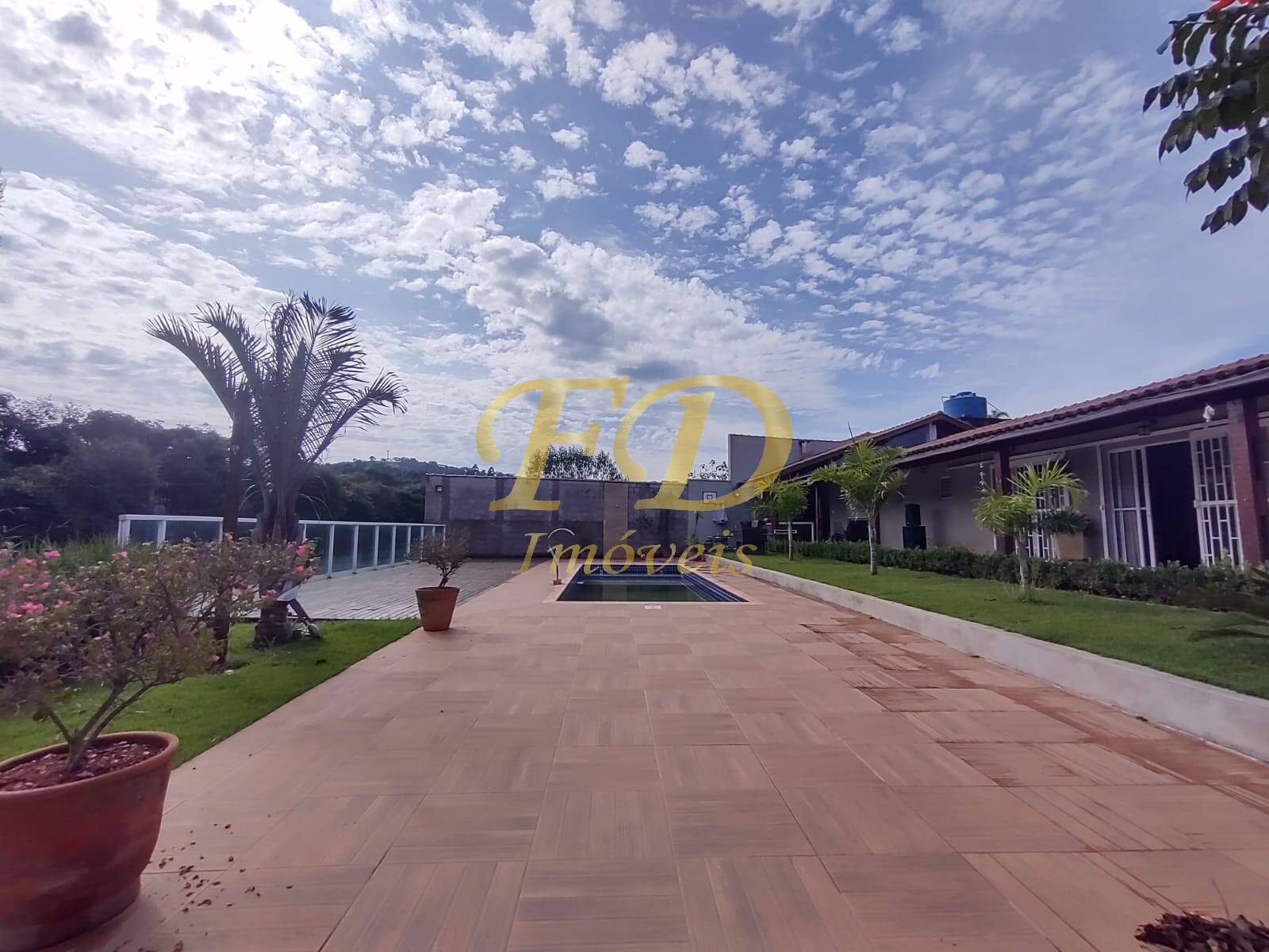 Chácara, 4 quartos, 1300 m² - Foto 3