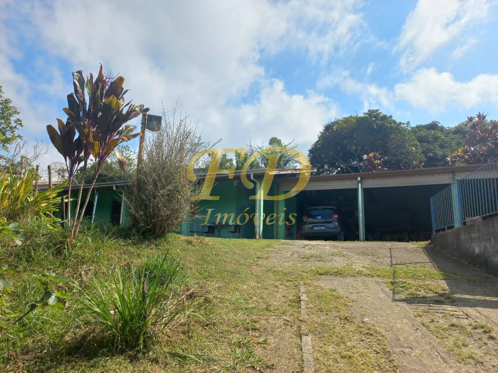 Chácara à venda com 3 quartos, 140m² - Foto 1