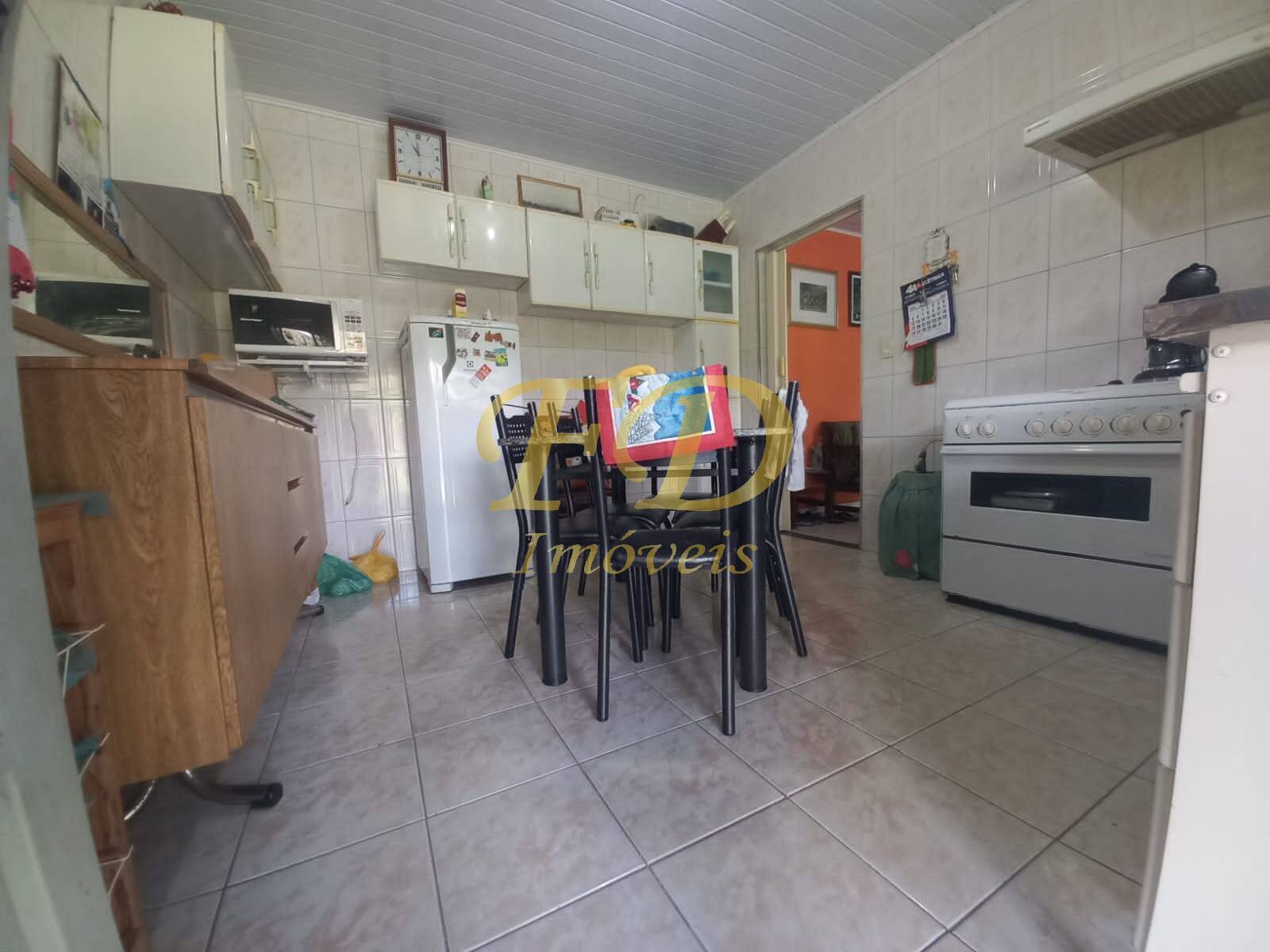 Chácara à venda com 3 quartos, 140m² - Foto 4