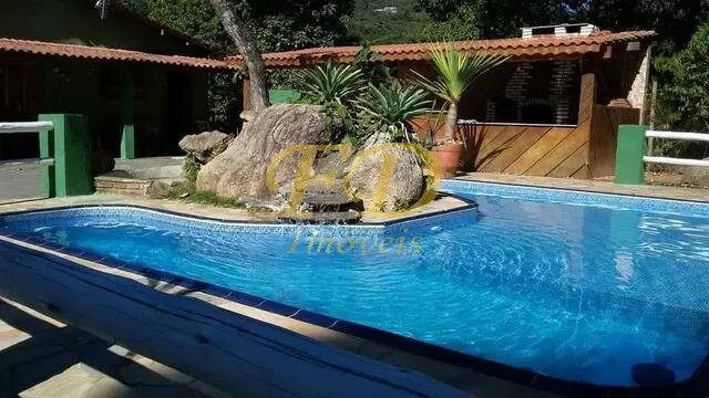 Chácara, 4 quartos, 1250 m² - Foto 1