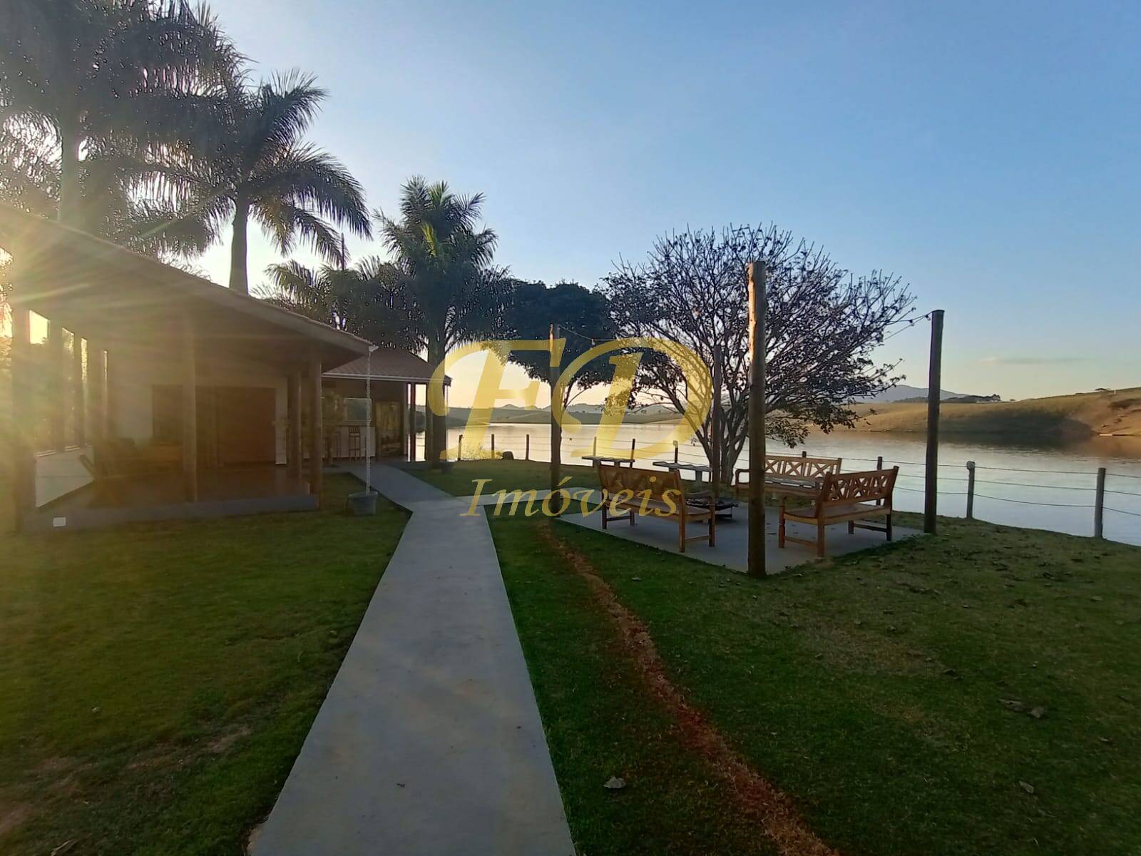 Chácara à venda com 4 quartos, 380m² - Foto 54