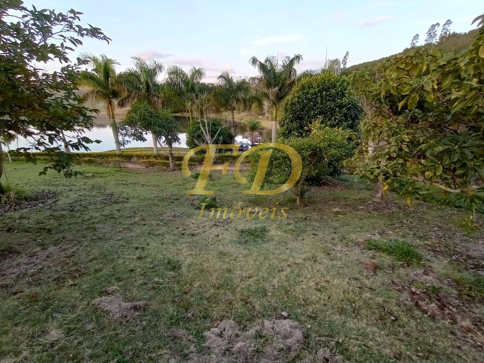 Chácara à venda com 4 quartos, 380m² - Foto 74