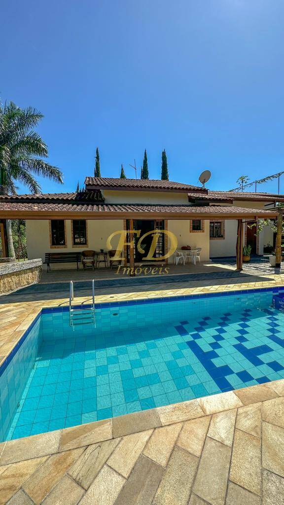 Chácara, 3 quartos, 2000 m² - Foto 1