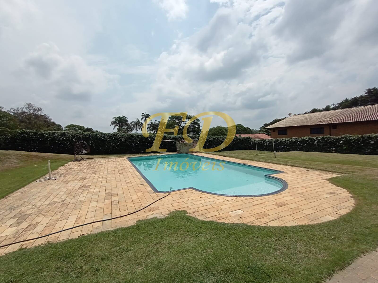 Chácara à venda com 3 quartos, 240m² - Foto 8