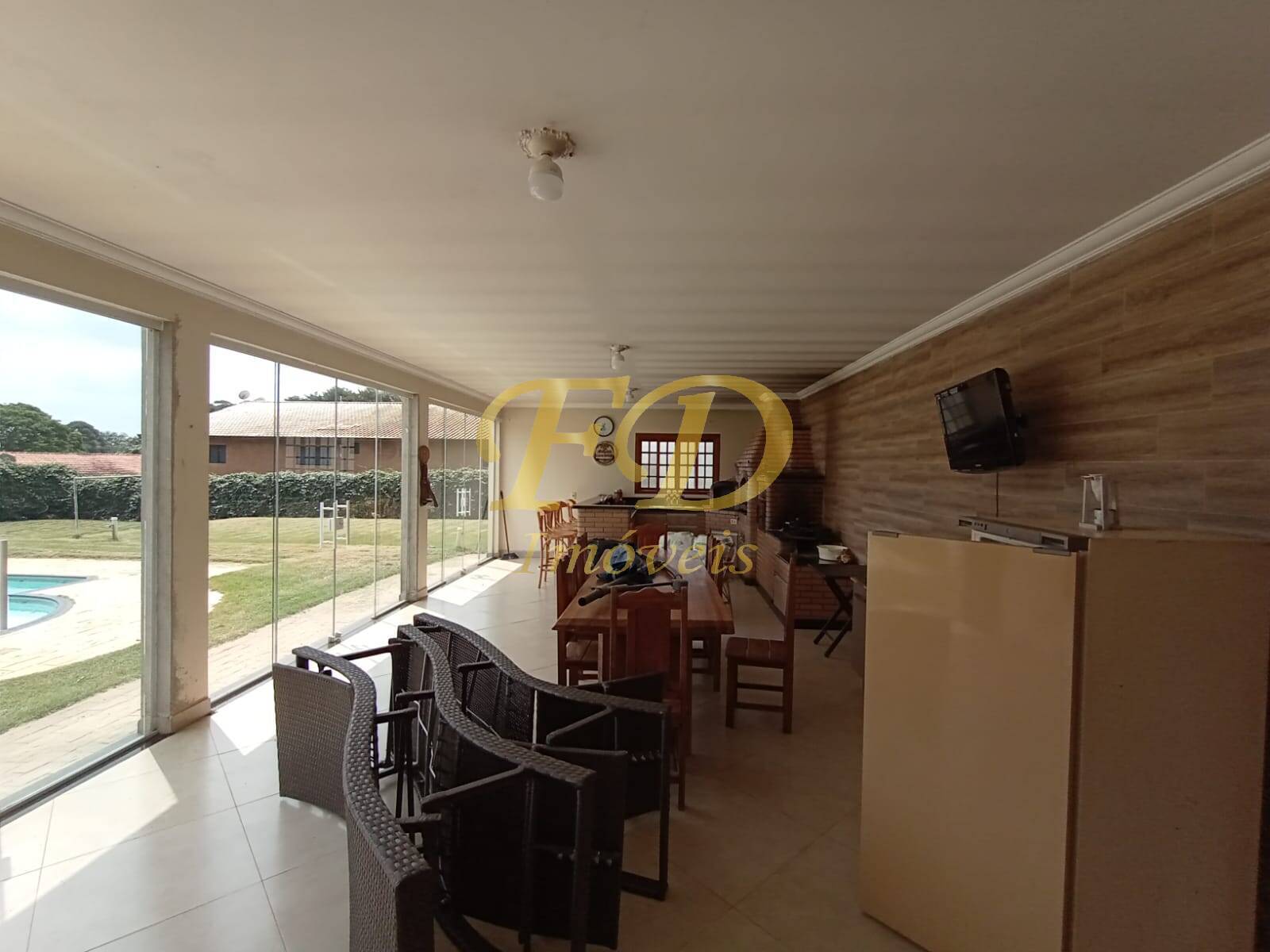 Chácara à venda com 3 quartos, 240m² - Foto 10