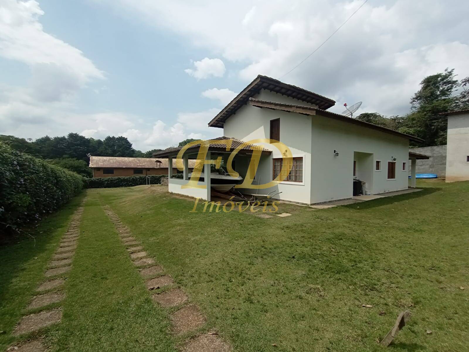 Chácara à venda com 3 quartos, 240m² - Foto 28