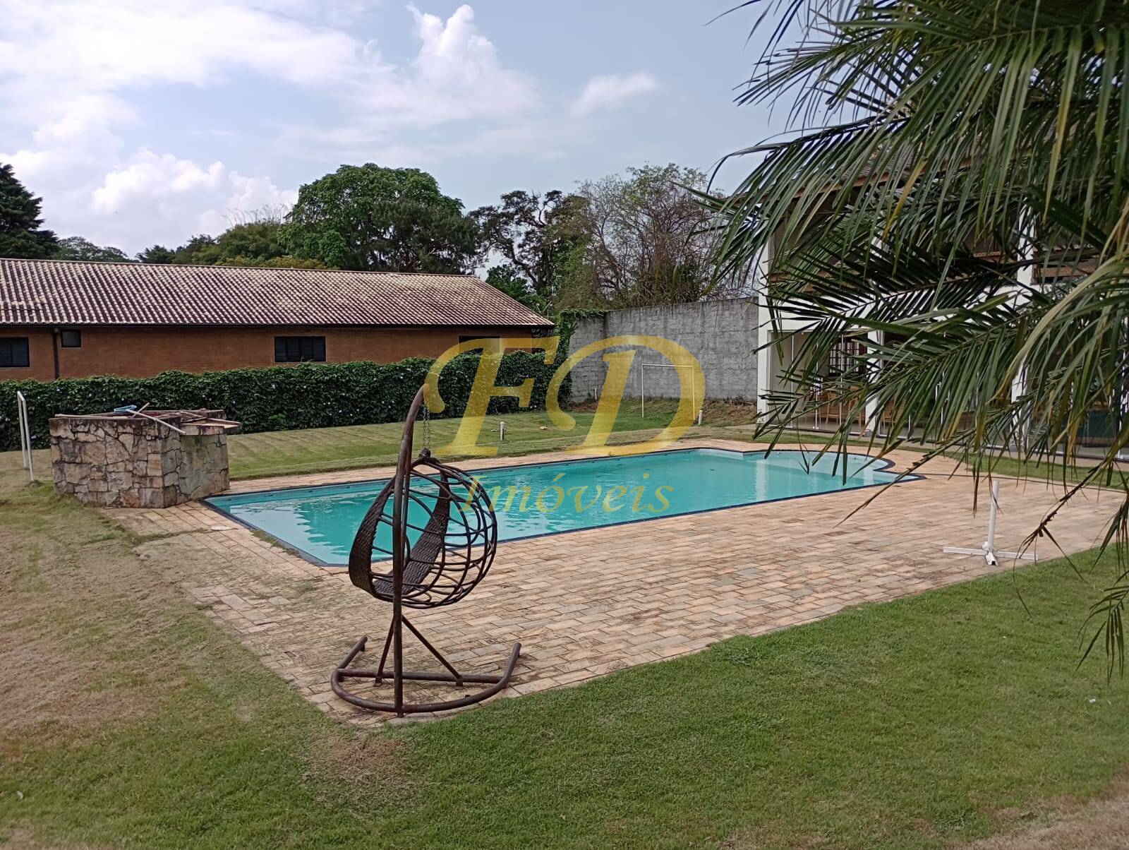 Chácara, 3 quartos, 1700 m² - Foto 1