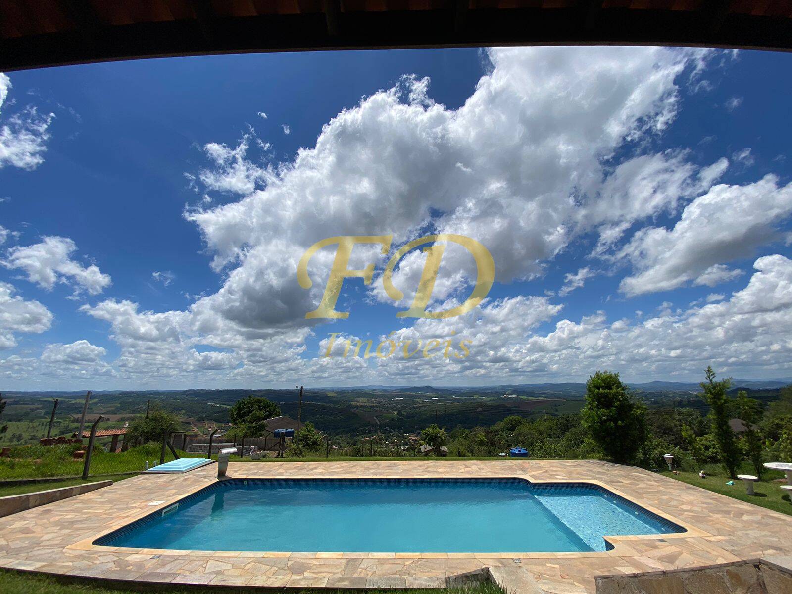 Chácara, 2 quartos, 1580 m² - Foto 2