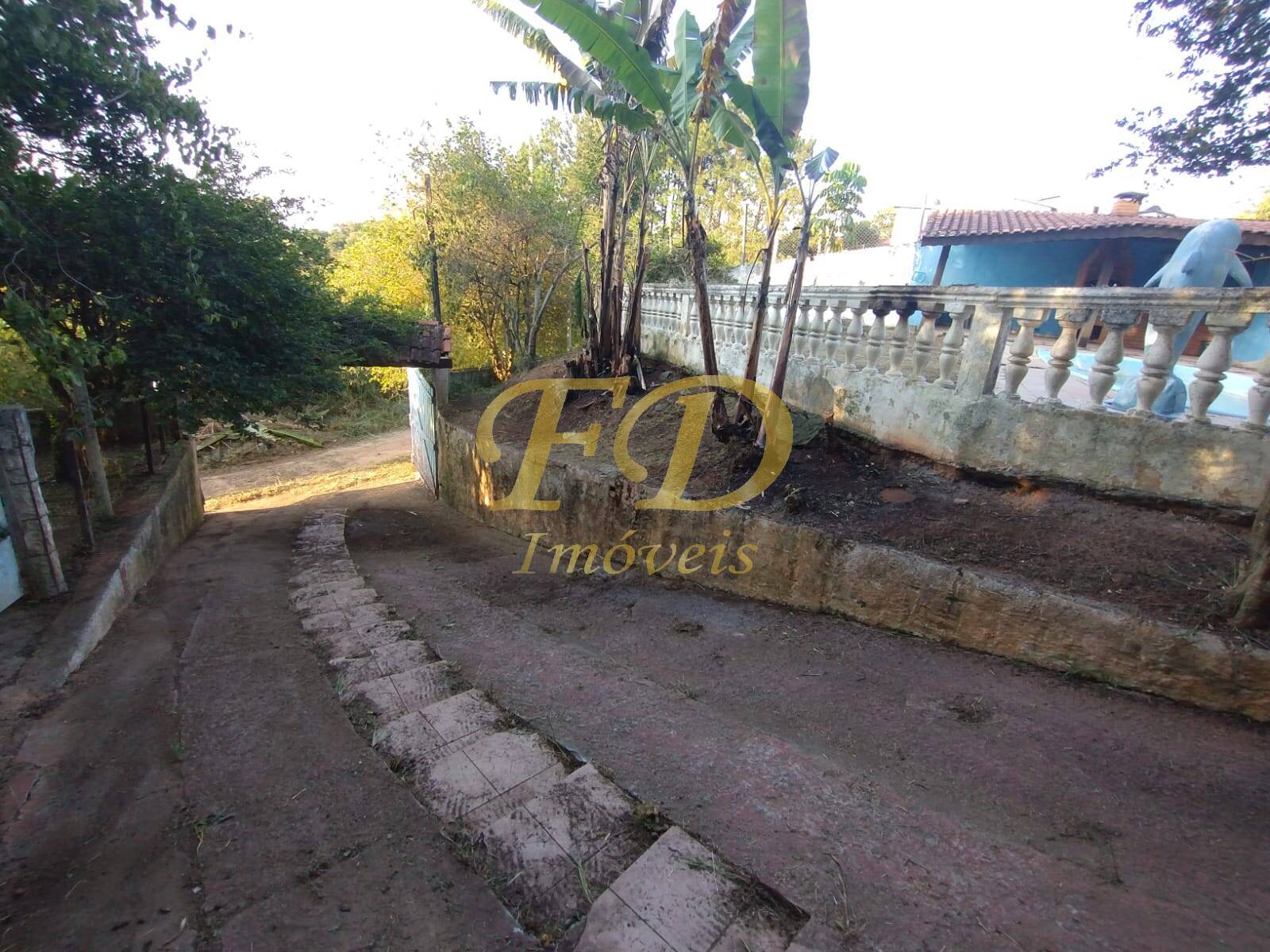 Chácara à venda e aluguel com 3 quartos, 160m² - Foto 31