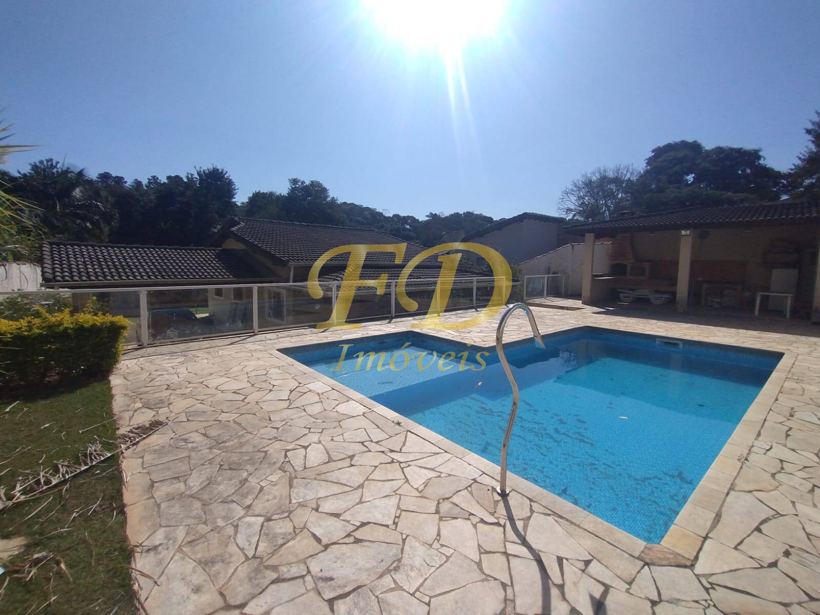 Chácara, 3 quartos, 600 m² - Foto 1