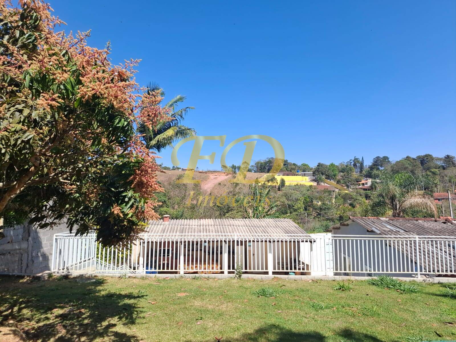 Chácara, 2 quartos, 600 m² - Foto 2