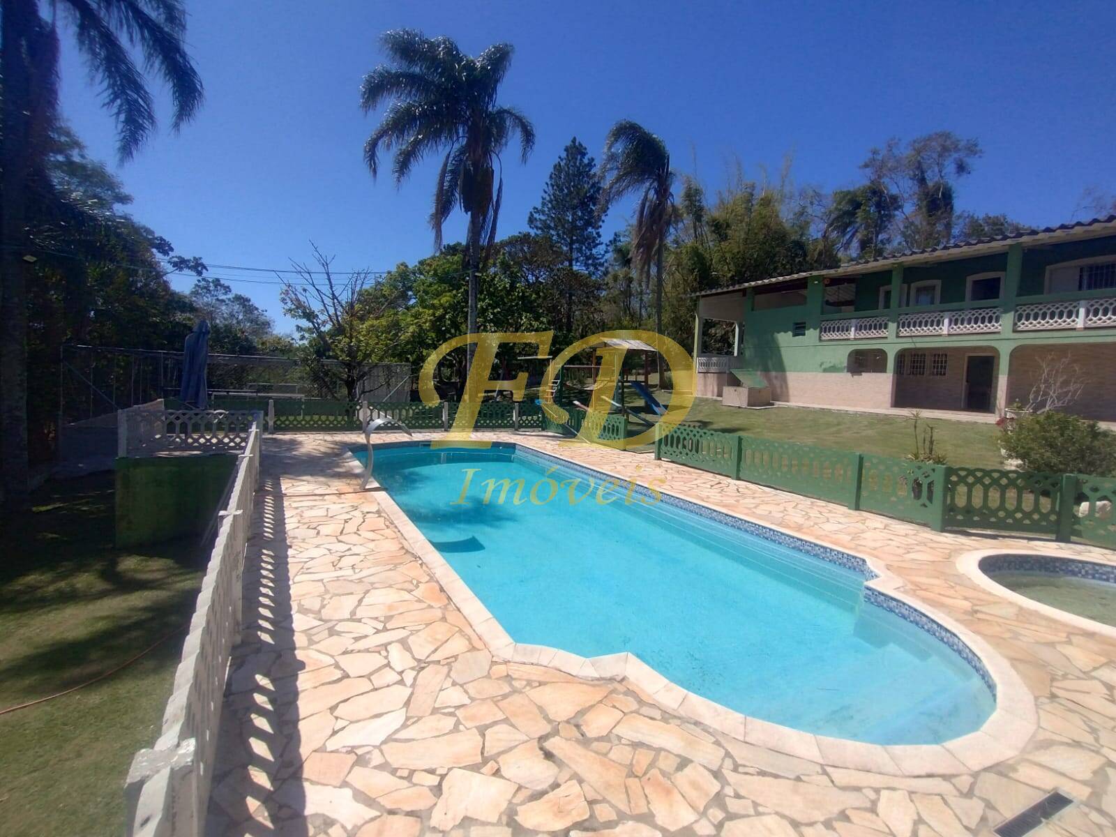 Chácara, 6 quartos, 2300 m² - Foto 1